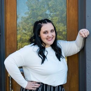 Meet your Posher, Abbi